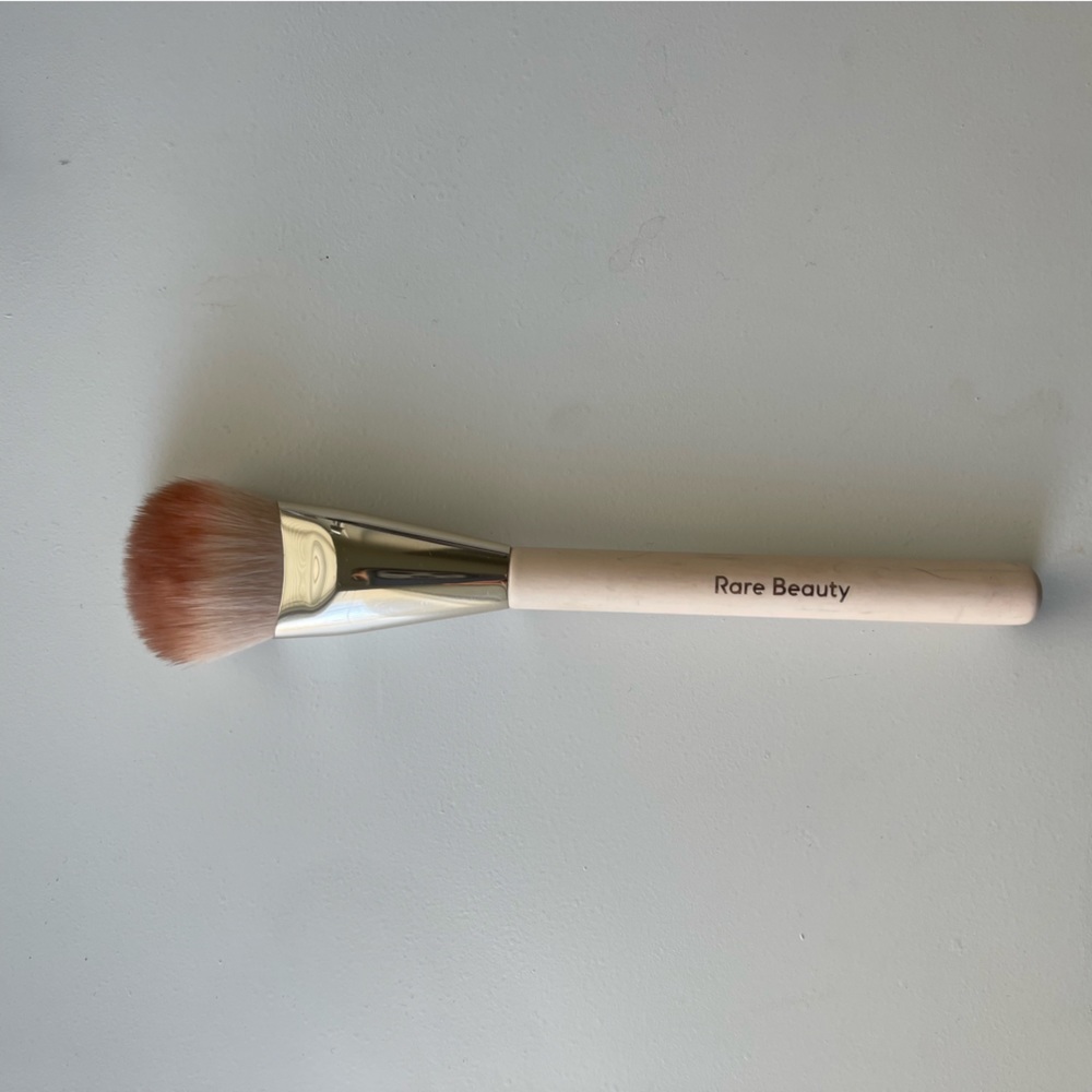 Rare Beauty Soft Pinch Cheek Brush